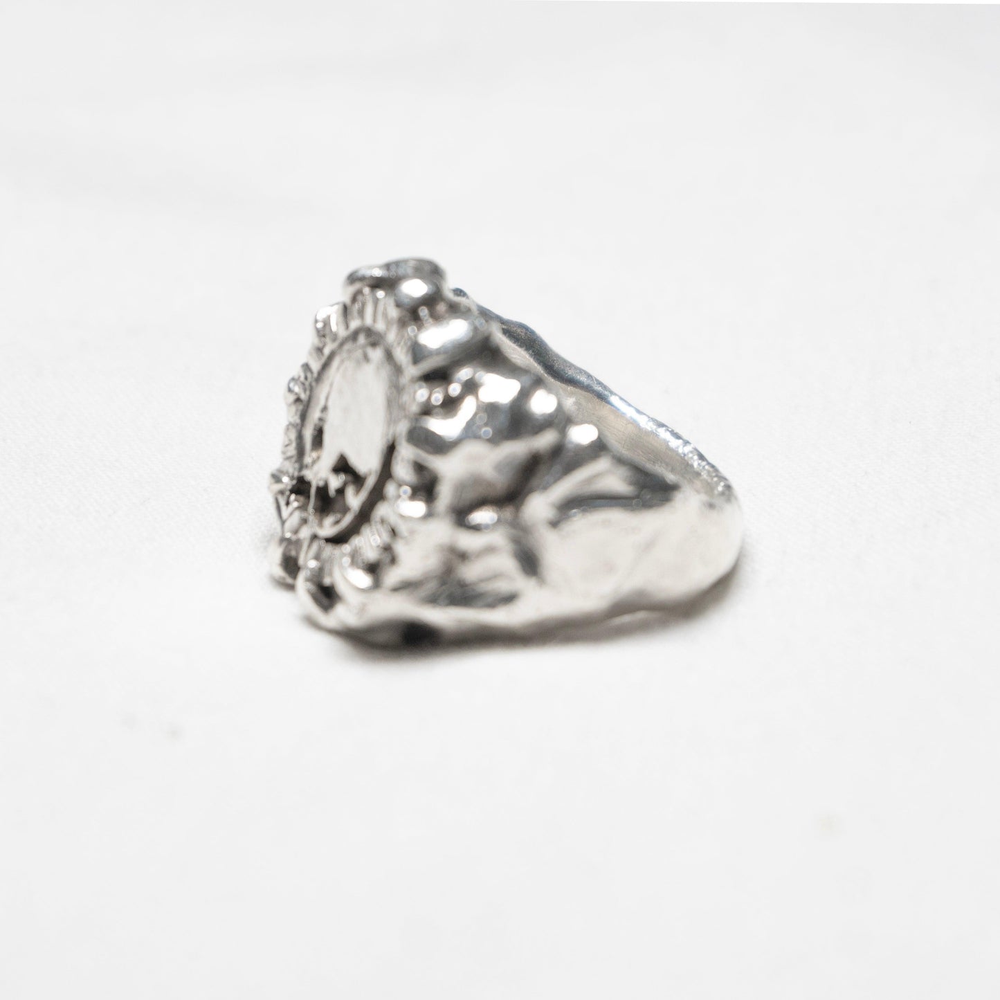 LOSTBOI RING